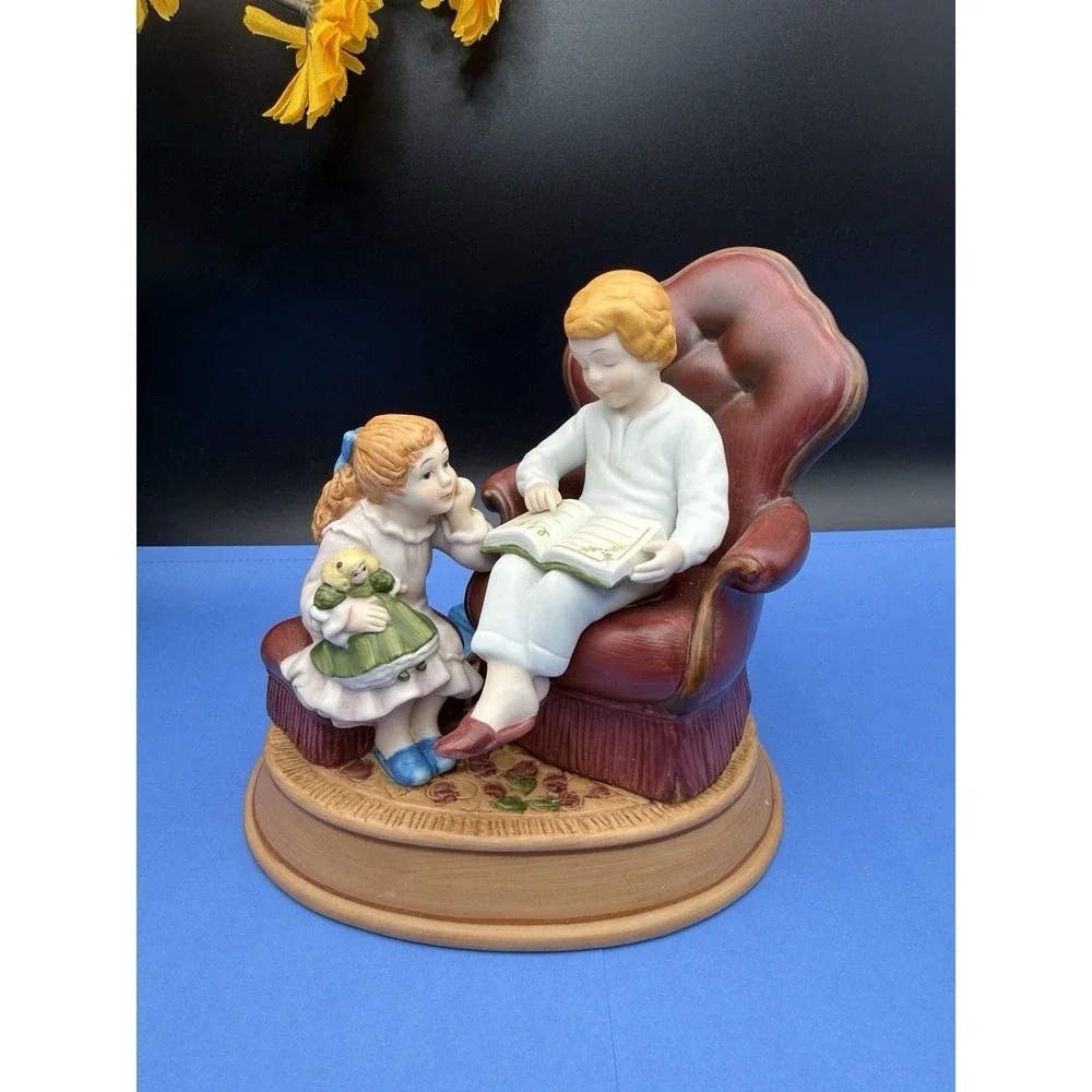 Avon Enjoying the Night Before Christmas Figurine 3rd Edition Christmas Memories